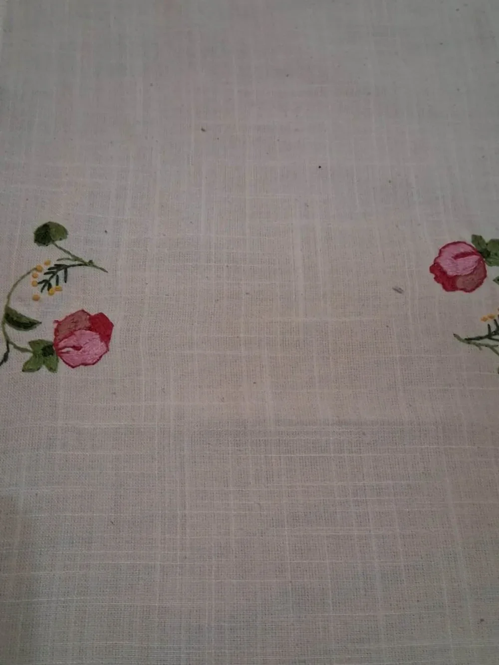Embroidered Floral Table Runner